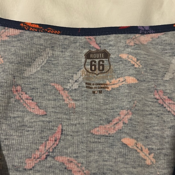 Route 66 Feather Tank - Picture 7 of 10